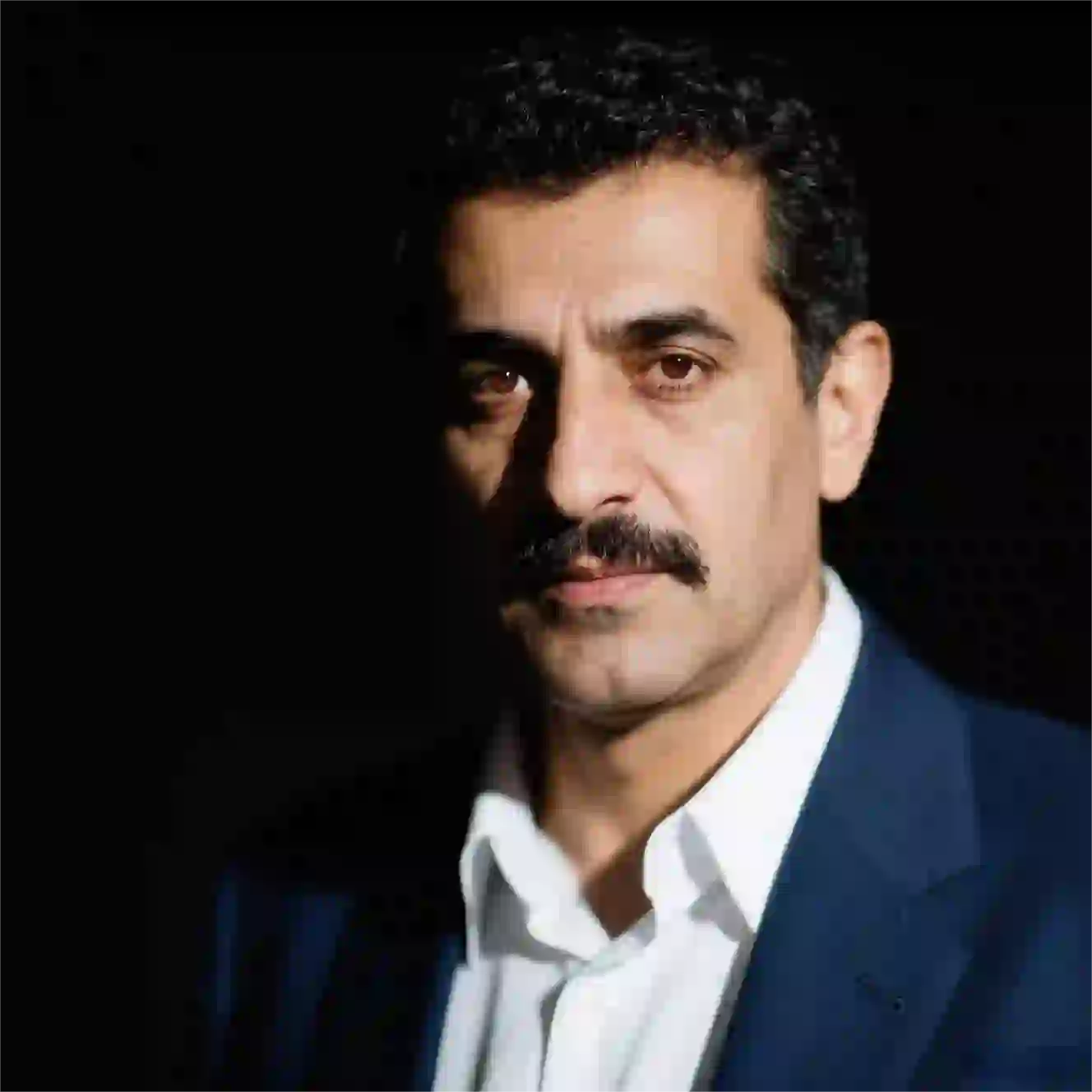 Sarah Johnson - Content creator using snapchat video downloader to download snapchat videos for professional projects